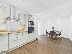 Kitchen/Diner - click for photo gallery